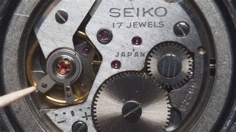 How to Adjust Automatic Watch Running Fast: A Comprehensive Guide