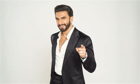 Ranveer Singh İstanbul'da Şarkı Söyleyecek mi? Bollywood Yıldızı Türkiye'yi Keşfedecek!