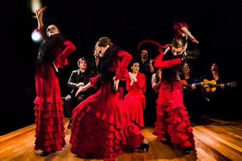 The Enigma of 'El Baile del Amor':  C. Tangana's Mesmerizing Flamenco Fusion Ignites Madrid!