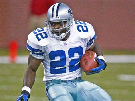 What running back did the Cowboys sign, and how does it impact the NFL's running back market?